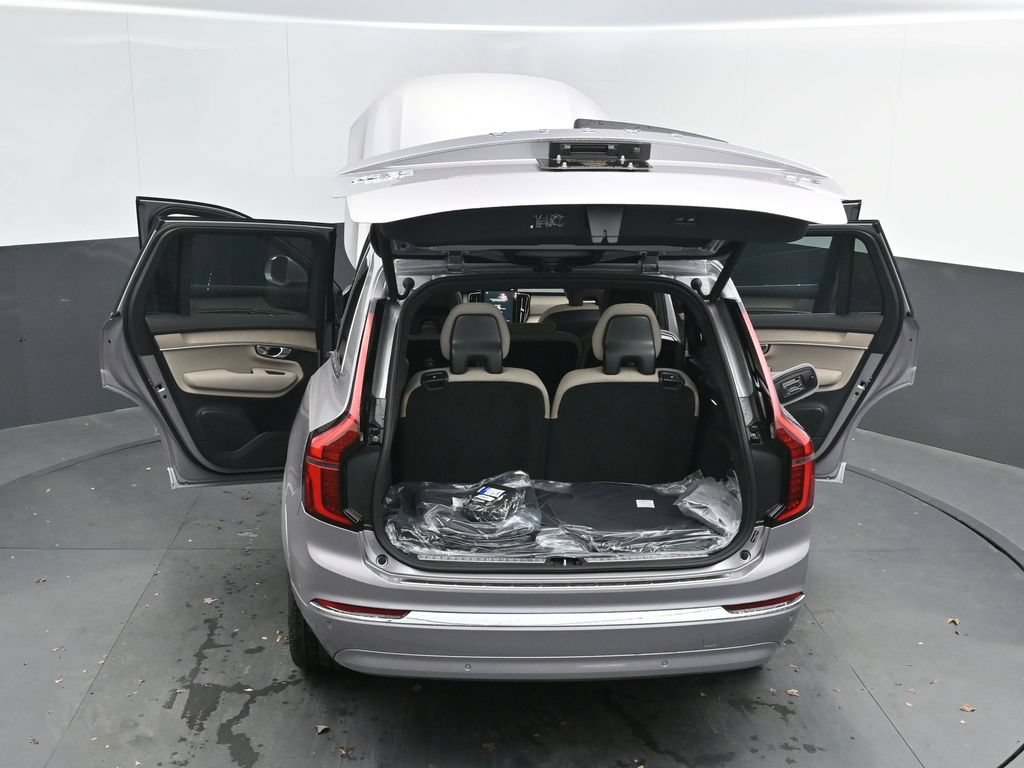 New 2026 Volvo XC90 B6 Plus w/ Protection Package Premier AWD/4WD image 40