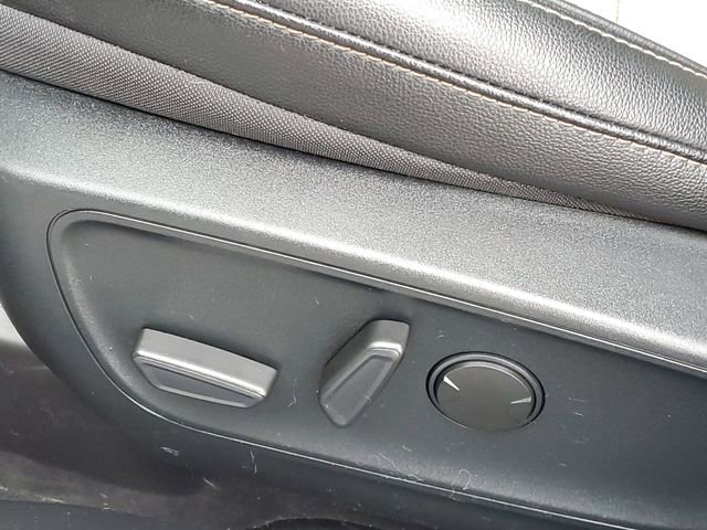 Certified 2021 Ford Escape Titanium w/ Titanium Elite Package image 11