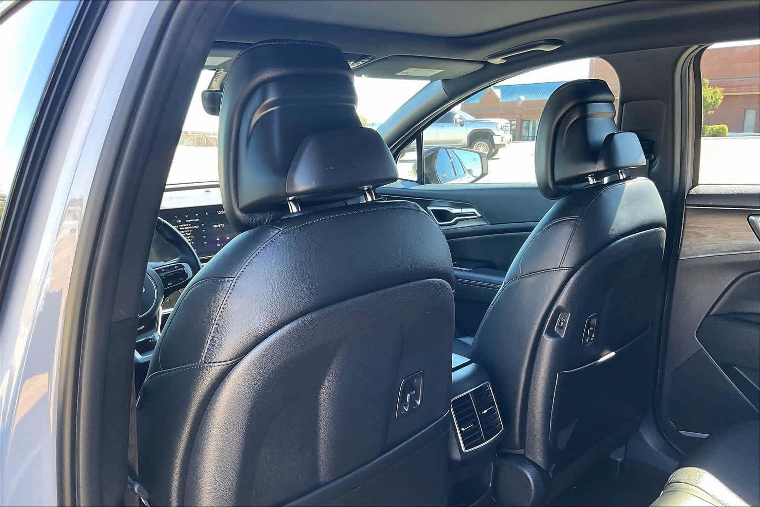 Certified 2024 Kia Sportage X-Line w/ X-Line Premium Package AWD/4WD image 11