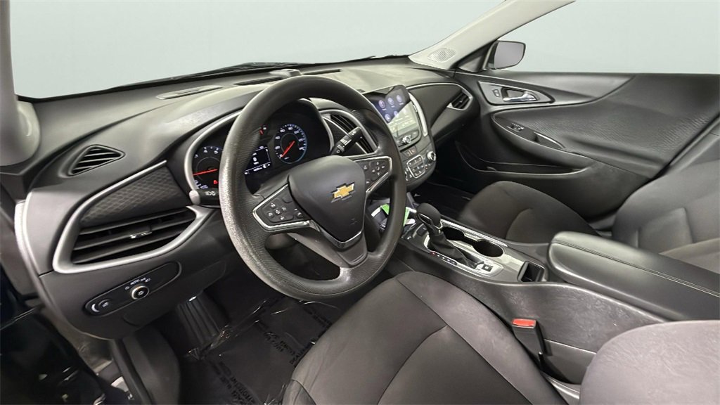 Used 2023 Chevrolet Malibu LT image 18