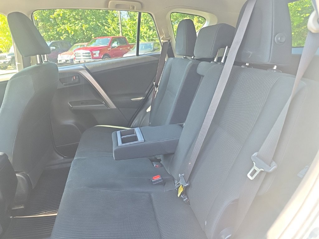 Used 2018 Toyota RAV4 LE w/ All Weather Liner Package FWD image 25