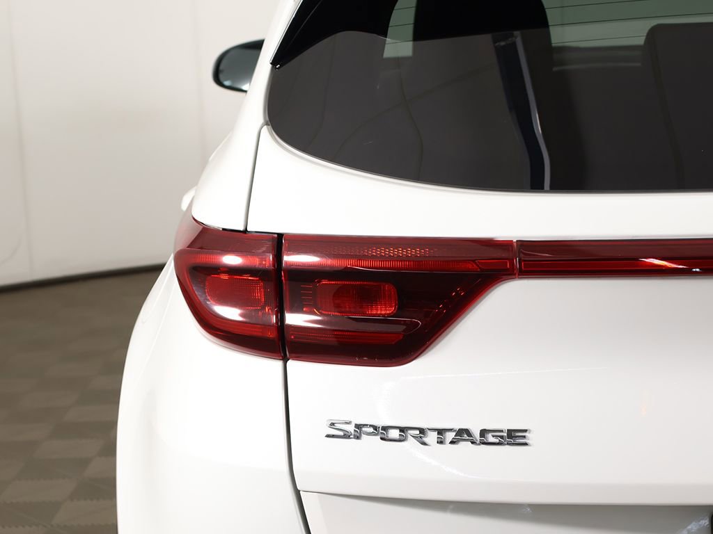 Used 2022 Kia Sportage LX image 10