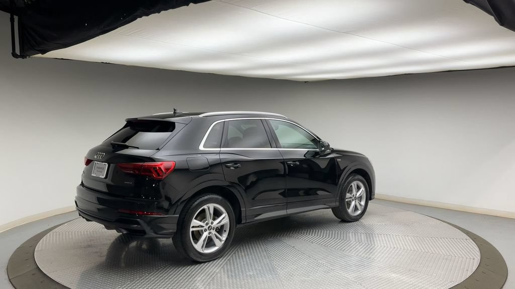 Used 2021 Audi Q3 2.0T Premium Plus w/ Premium Plus Package AWD/4WD image 2