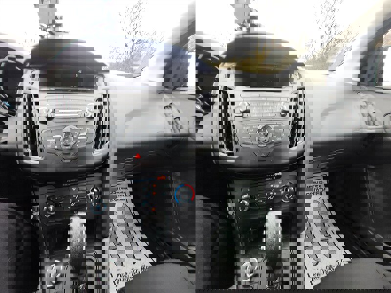 Used 2017 Ford Focus S image 19