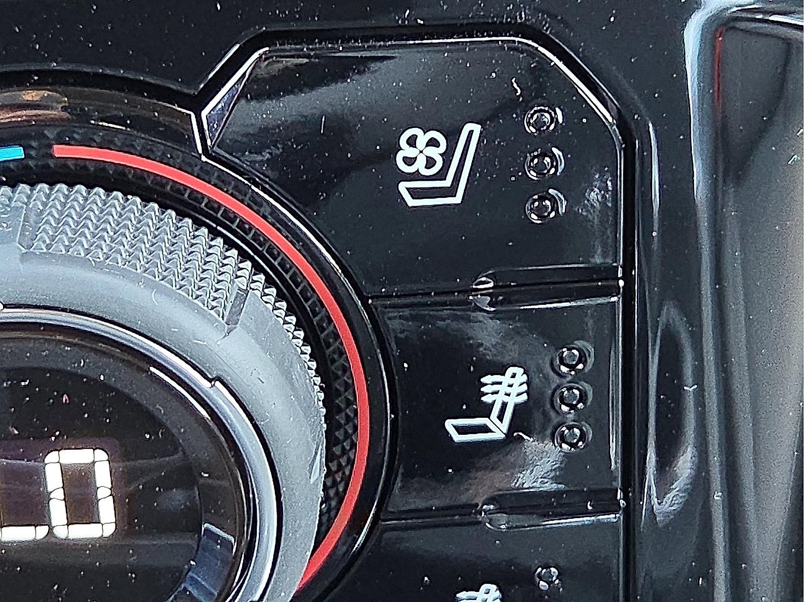 New 2026 Chevrolet Silverado 2500 LTZ w/ LTZ Convenience Package image 22