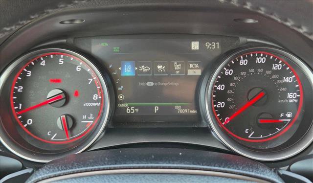 Used 2023 Toyota Camry XSE FWD image 11