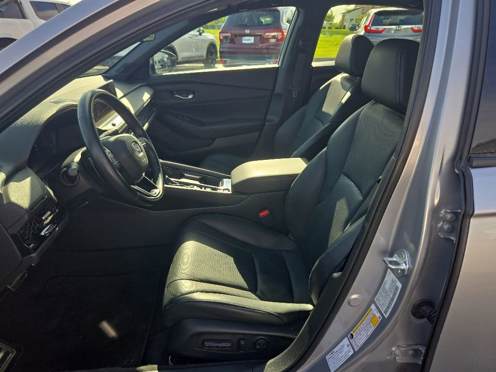 Used 2023 Honda Accord Sport image 13