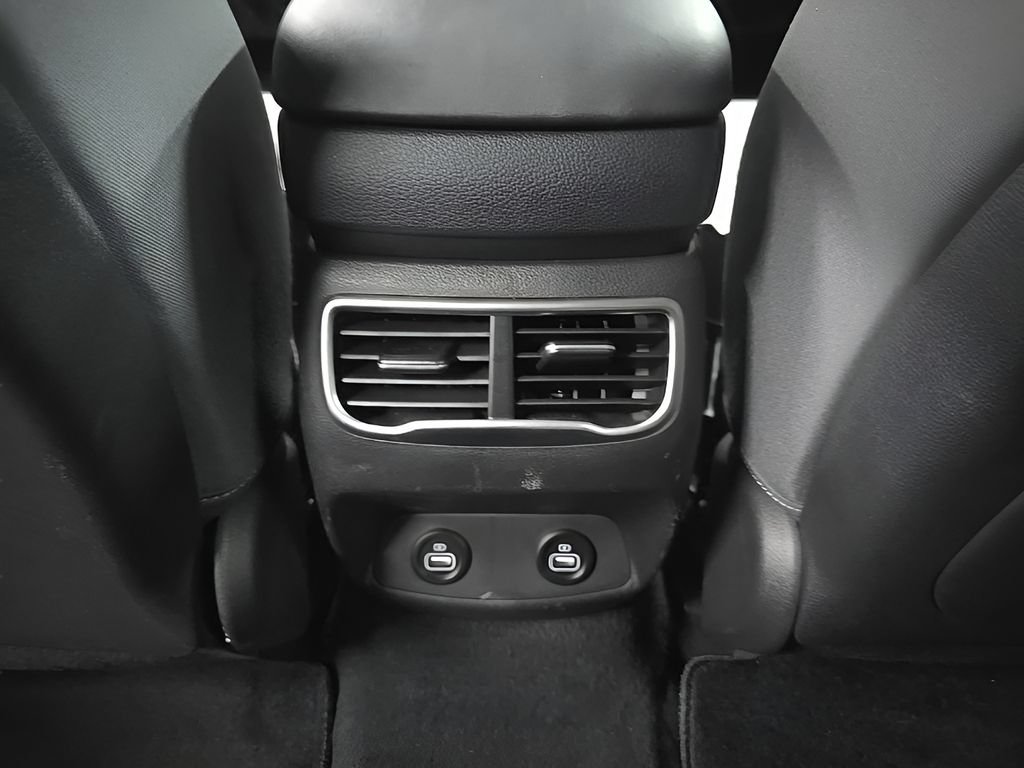 Certified 2023 Hyundai Santa Fe SEL AWD/4WD image 27