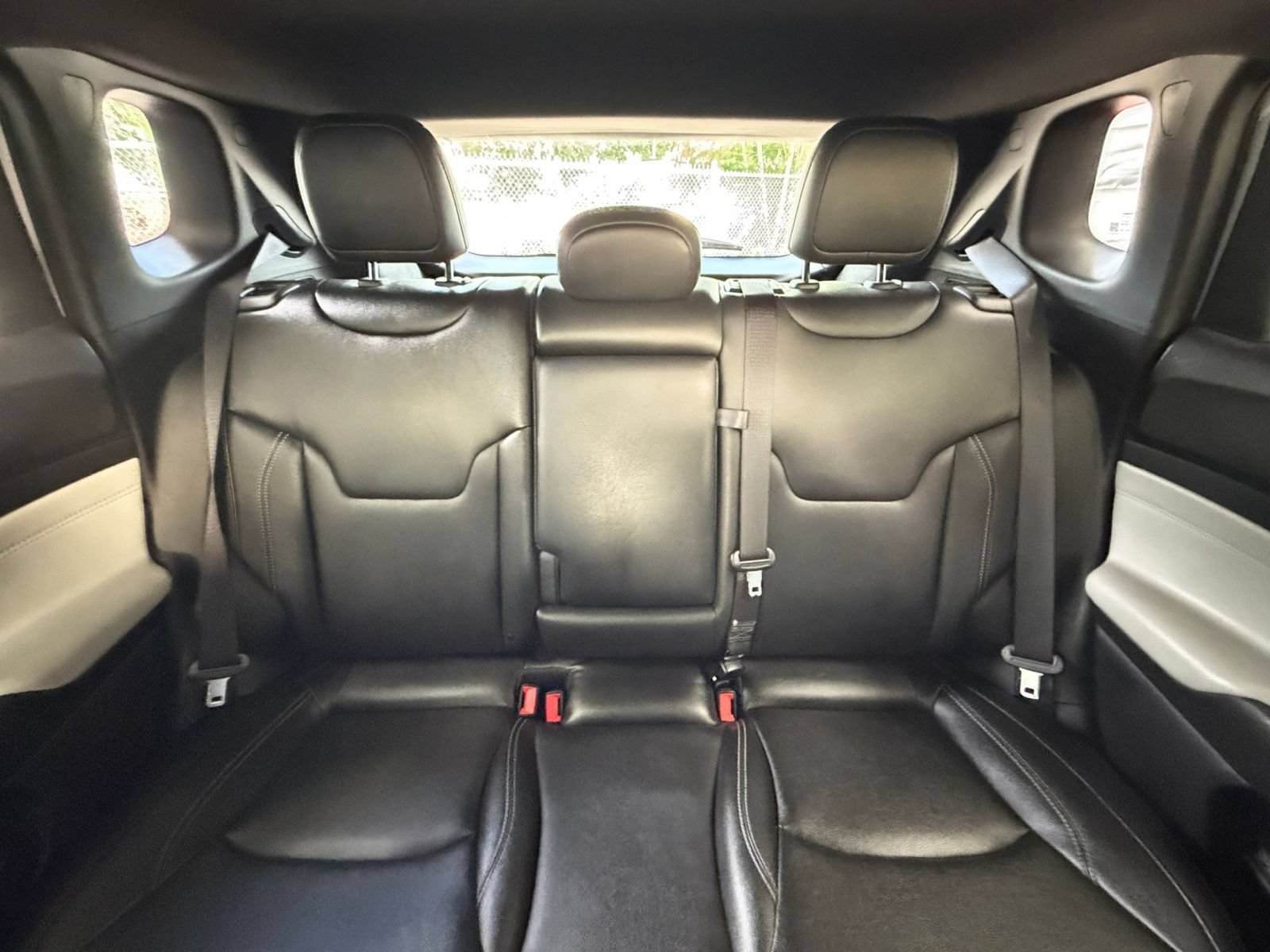 Used 2025 Jeep Compass Limited AWD/4WD image 38