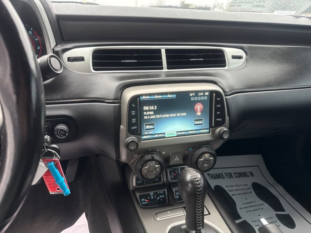 Used 2015 Chevrolet Camaro SS image 17