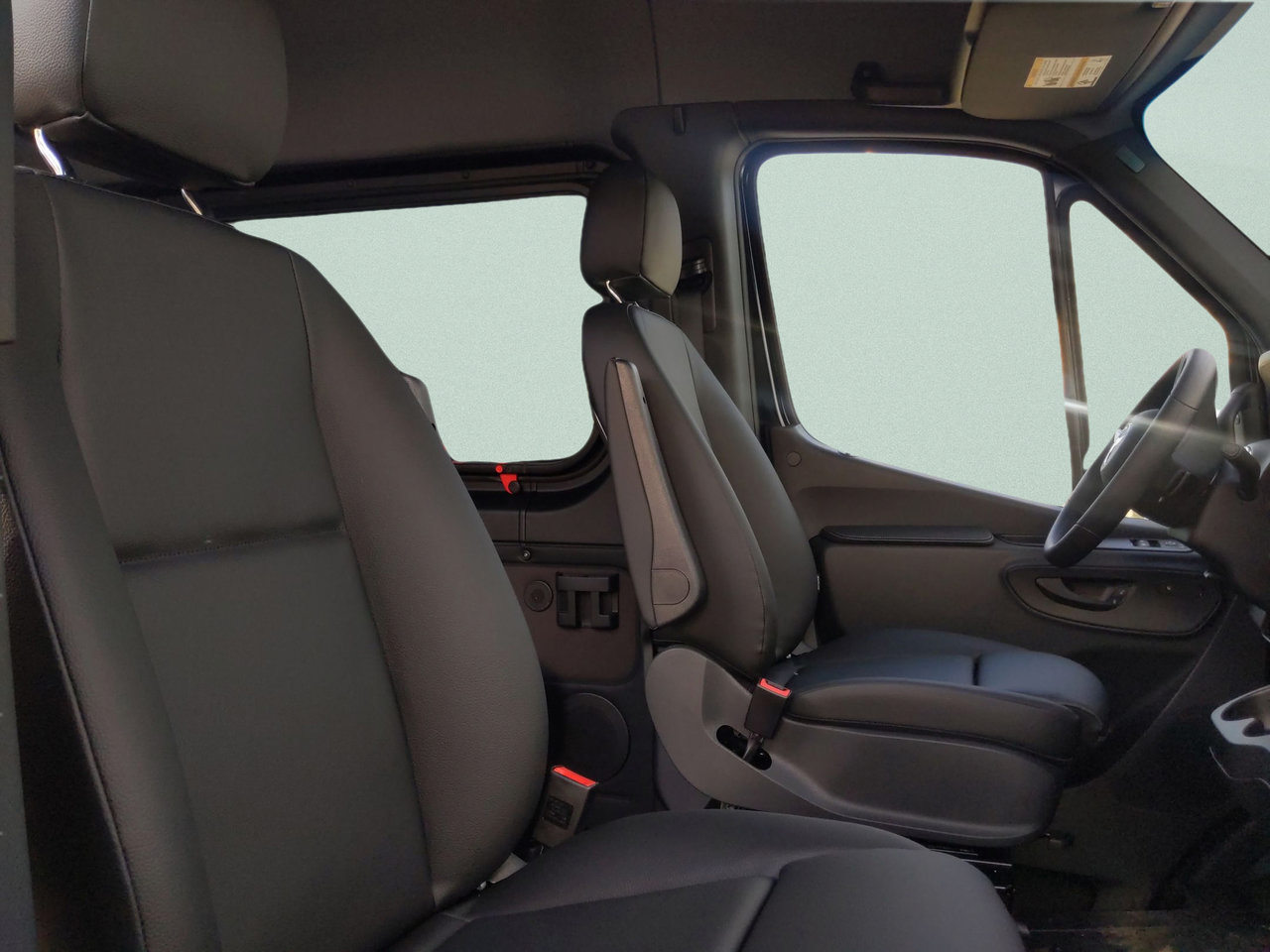New 2025 Mercedes-Benz Sprinter 2500 image 7