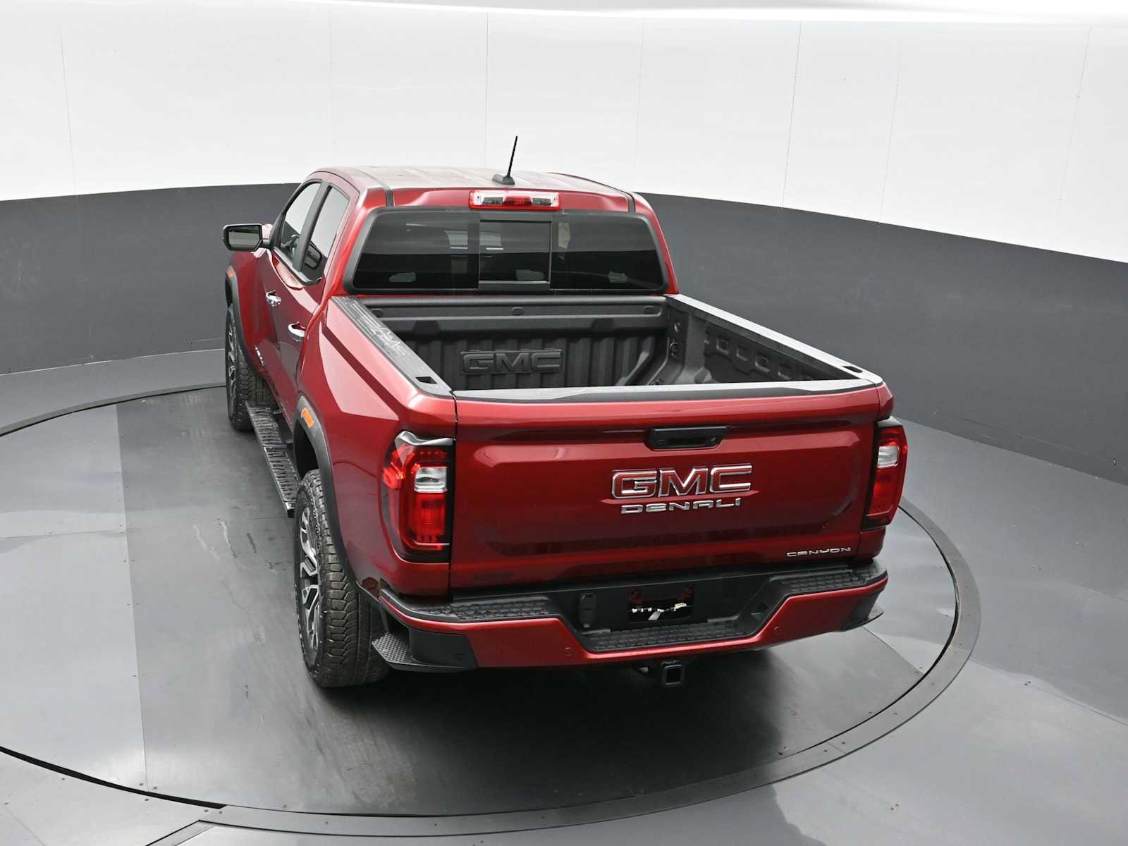 New 2026 GMC Canyon Denali image 15