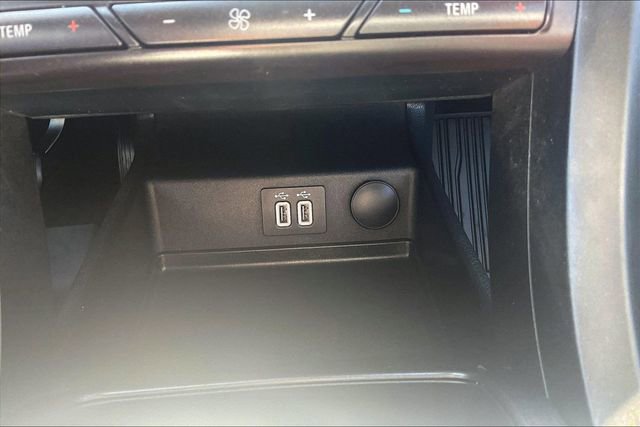 Used 2019 Ford Fusion Energi Titanium image 31