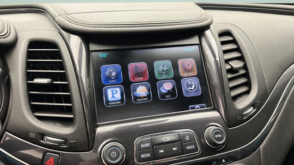 Used 2015 Chevrolet Impala LT FWD image 17