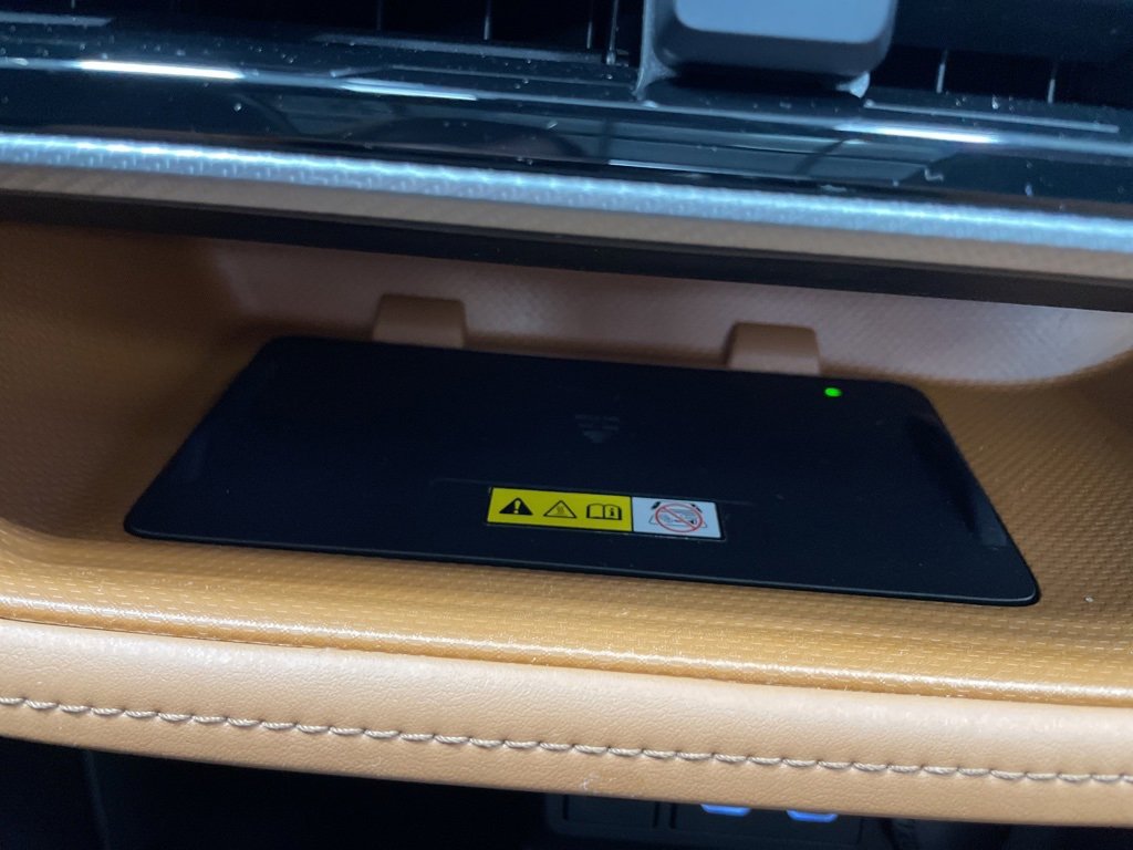 Used 2024 Toyota Highlander Platinum image 41