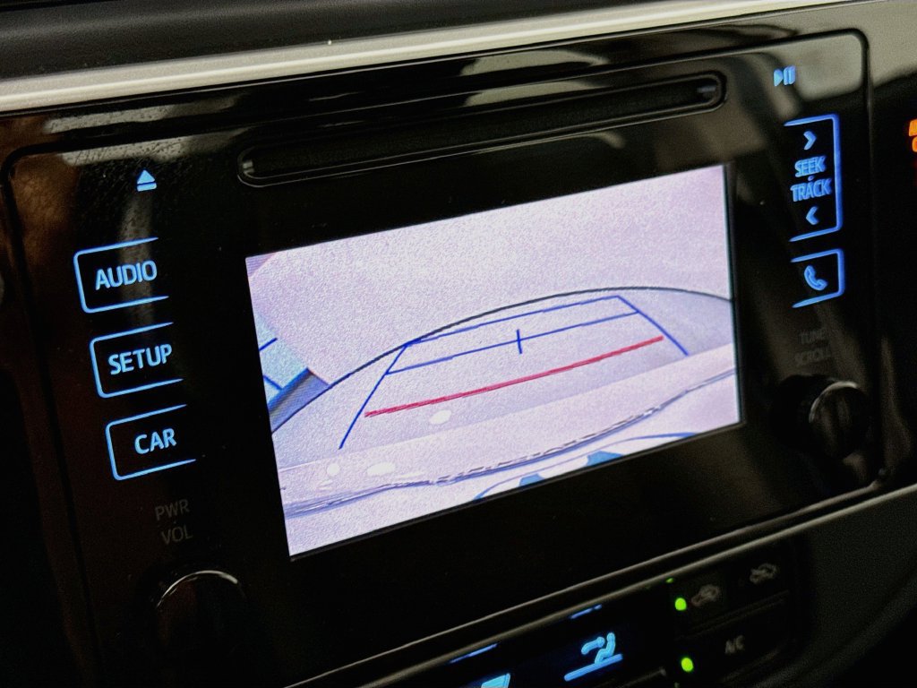 Used 2018 Toyota Corolla SE w/ Carpet Mat Package (TMS) FWD image 15