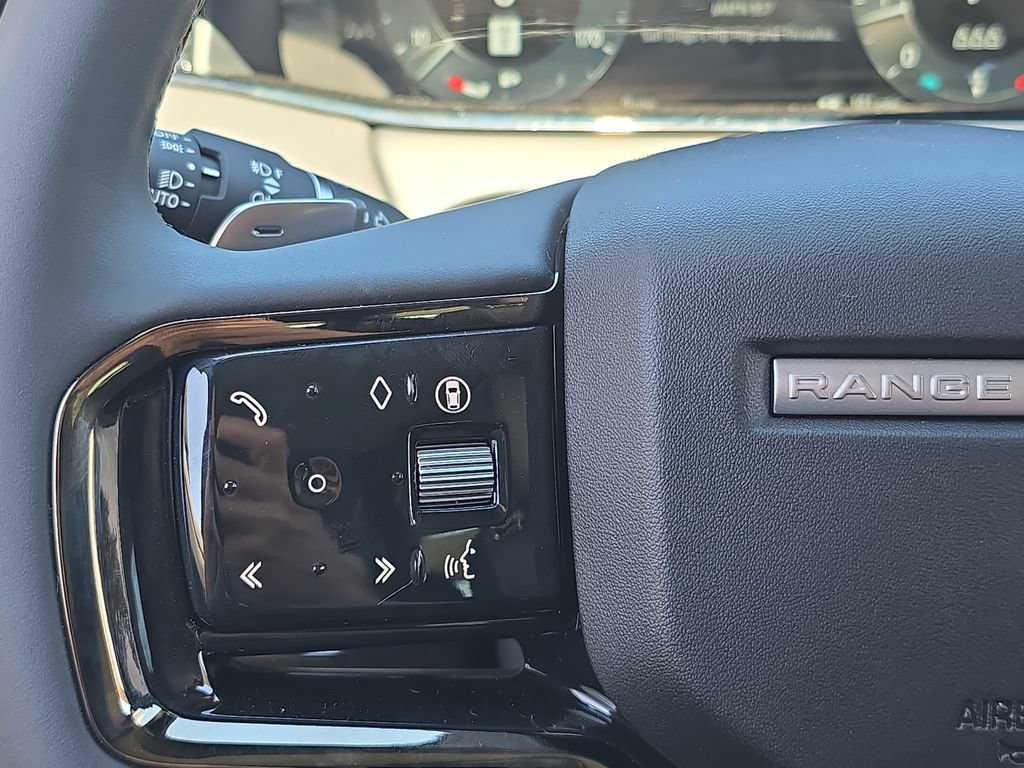 New 2026 Land Rover Range Rover Evoque S AWD/4WD image 17