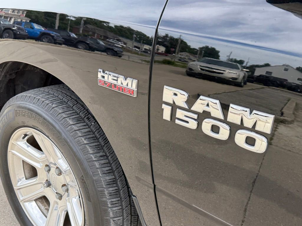 Used 2014 RAM 1500 Limited AWD/4WD image 11