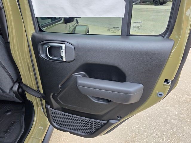 New 2026 Jeep Gladiator Sport AWD/4WD image 11