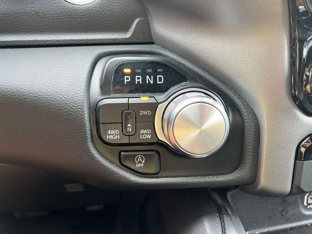Used 2024 RAM 1500 Laramie image 20