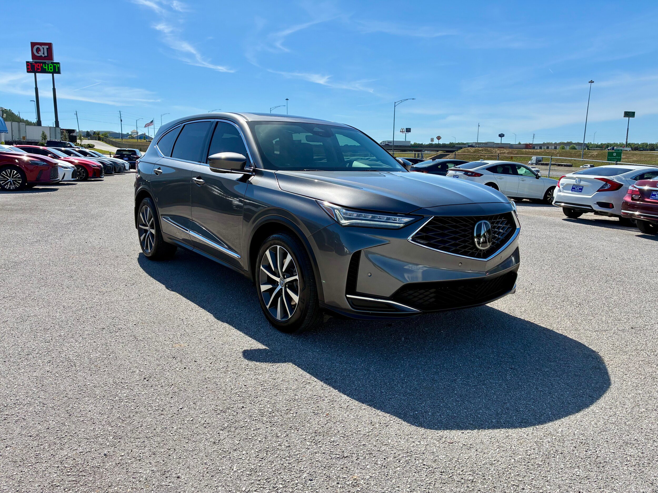 Used 2025 Acura MDX FWD w/ Technology Package image 8
