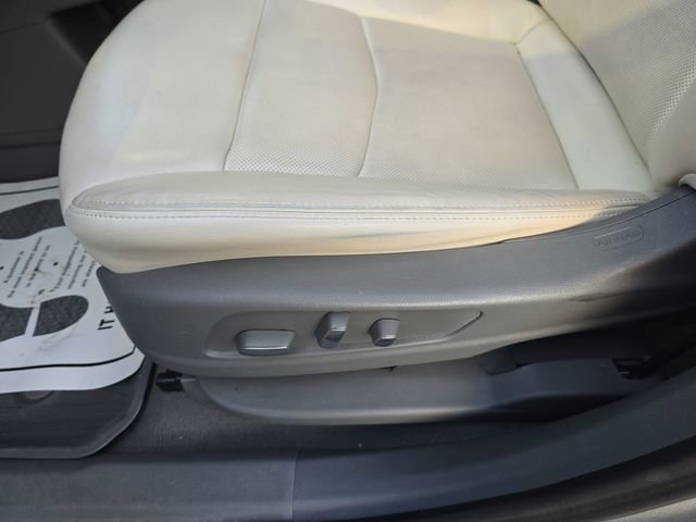 Certified 2023 Cadillac XT6 Premium Luxury w/ Technology Package FWD image 28
