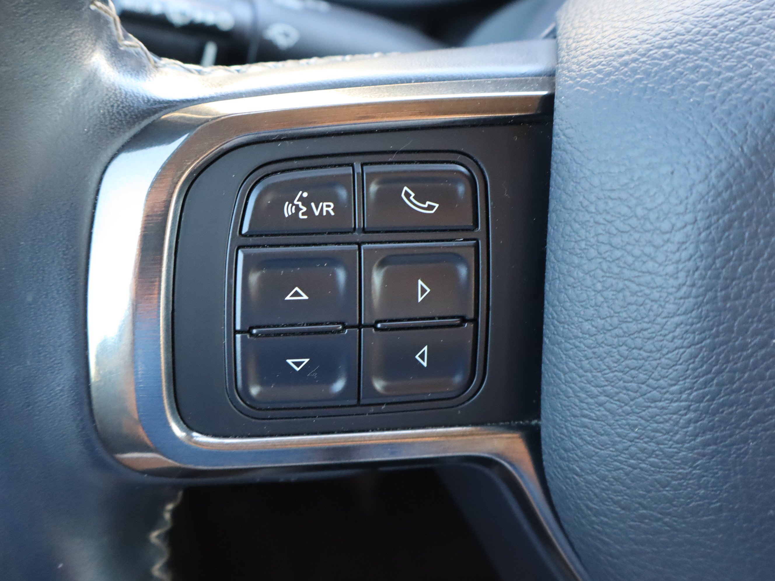Used 2021 RAM 2500 Limited AWD/4WD image 25