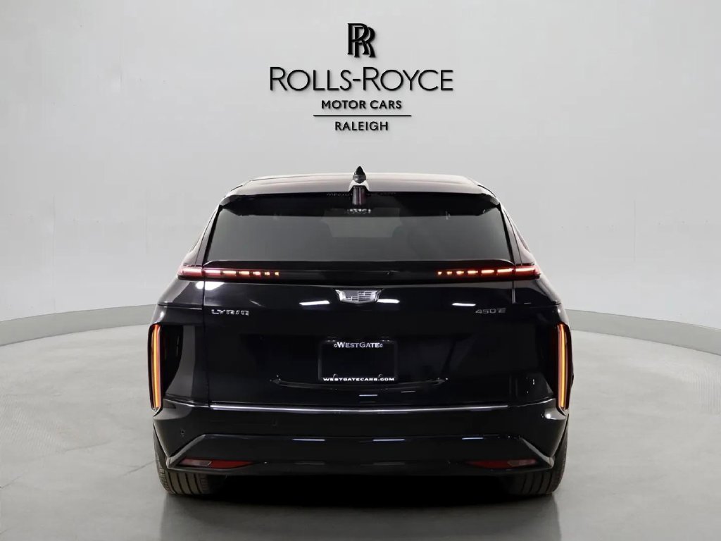 Used 2024 Cadillac Lyriq Luxury RWD image 6