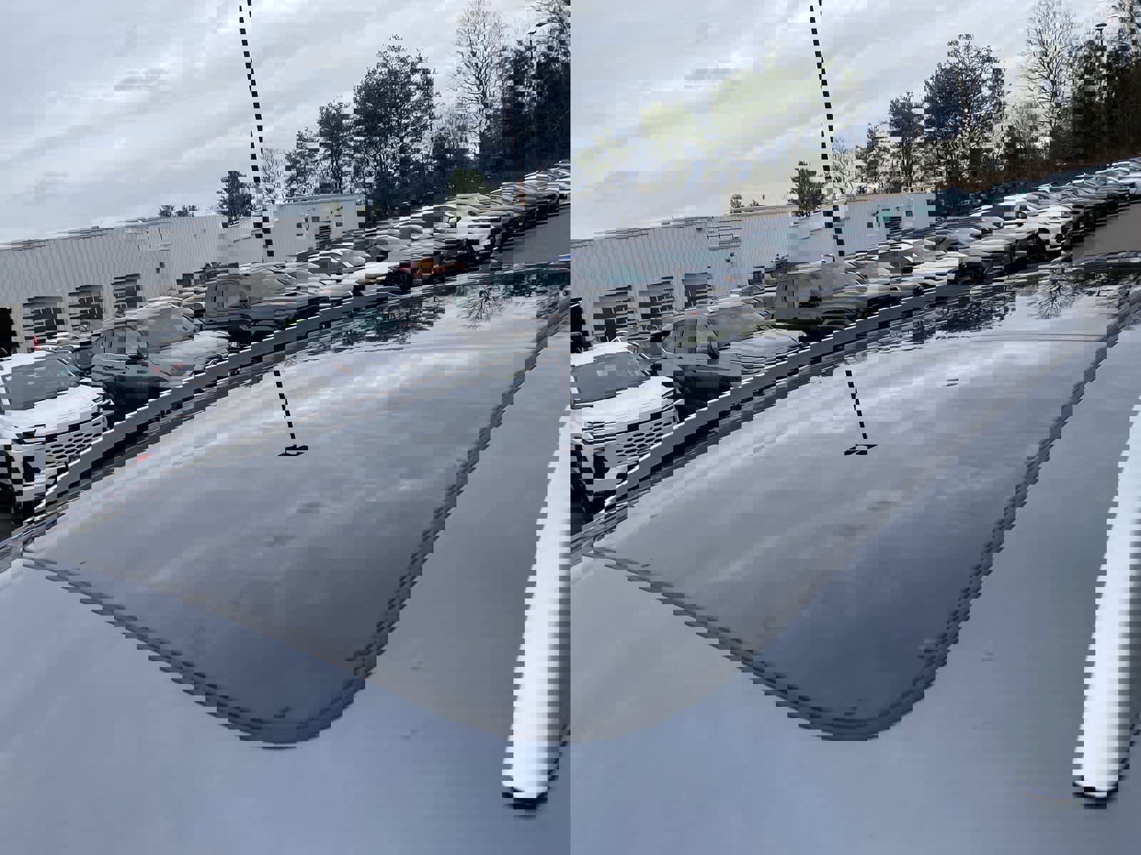 Used 2024 Volkswagen Tiguan SEL R-Line image 16