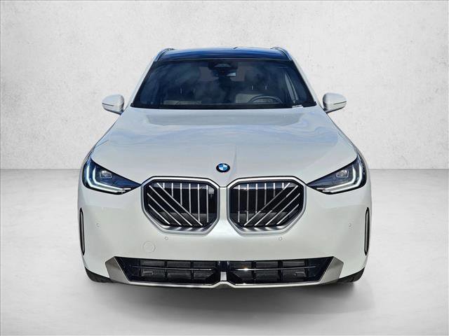 Used 2025 BMW X3 xDrive30i w/ Premium Package image 2