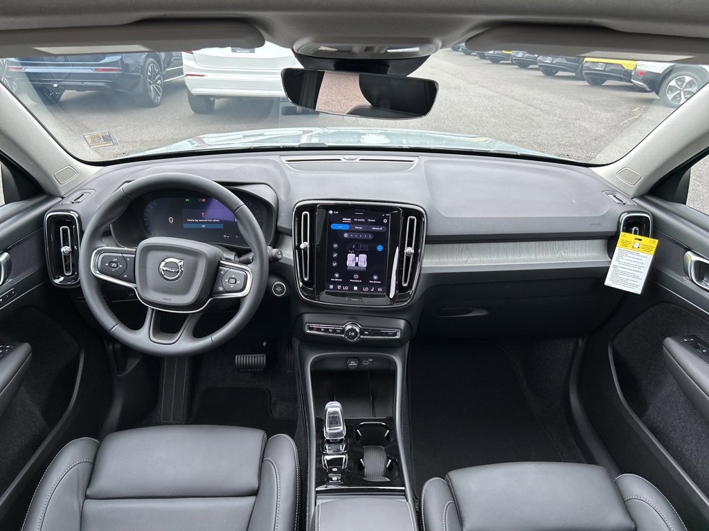 New 2026 Volvo XC40 B5 Plus w/ Protection Package Premier image 5