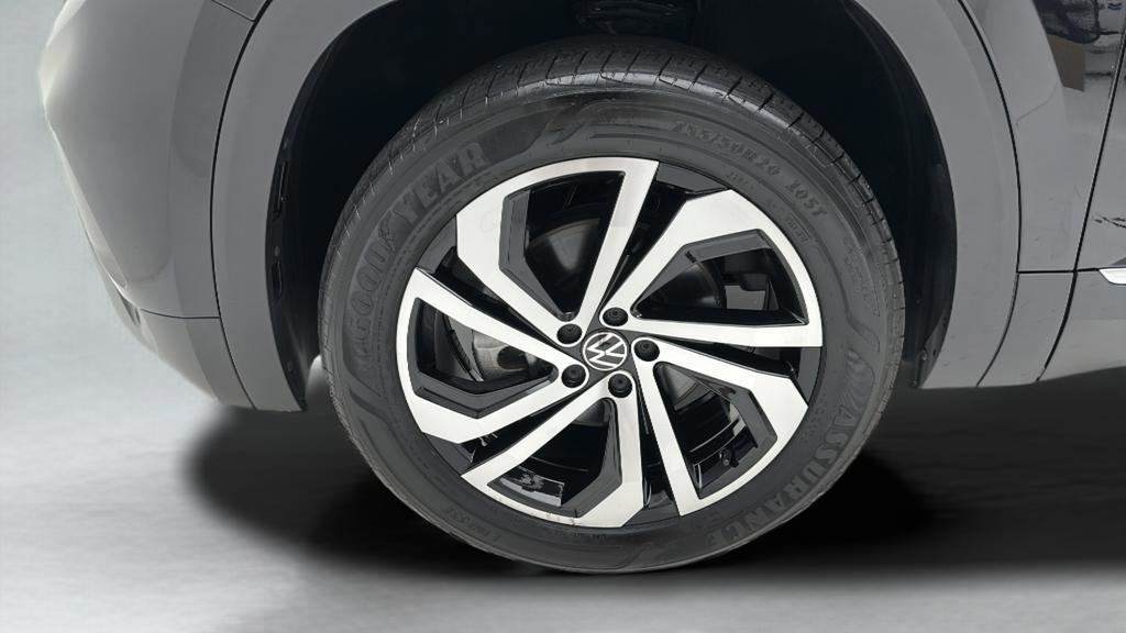 Used 2023 Volkswagen Atlas SEL AWD/4WD image 10