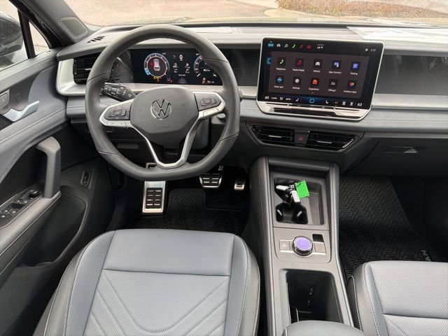 New 2026 Volkswagen Tiguan SE R-Line AWD/4WD image 9