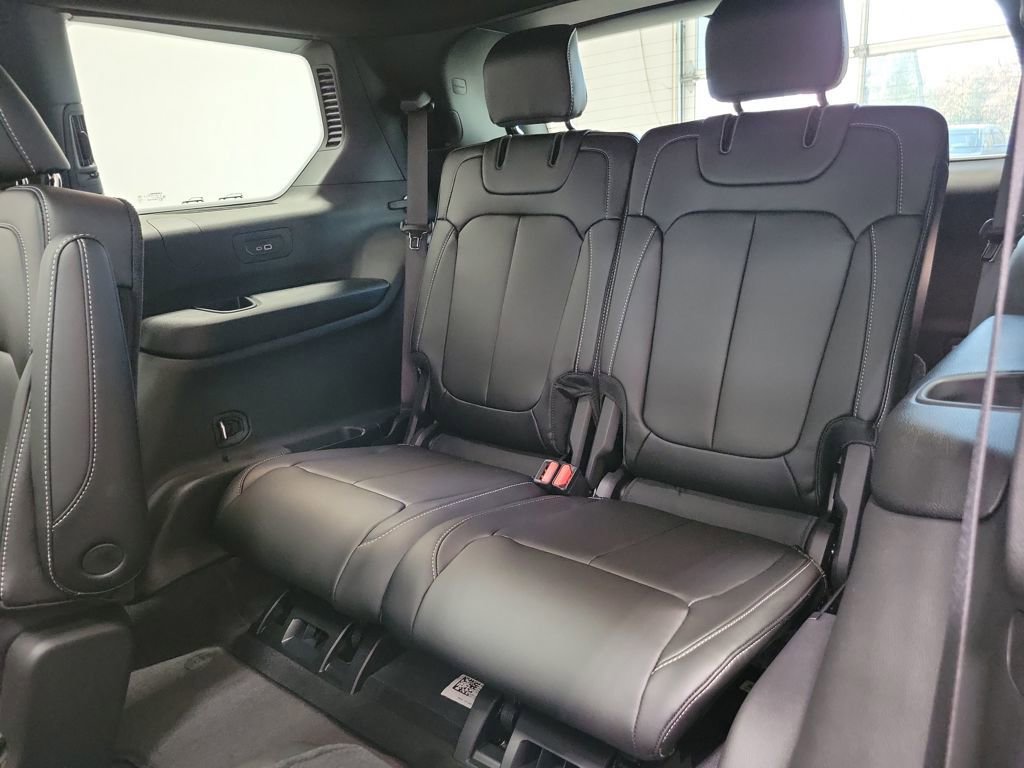 New 2025 Jeep Grand Cherokee L Limited w/ Black Appearance Package image 11