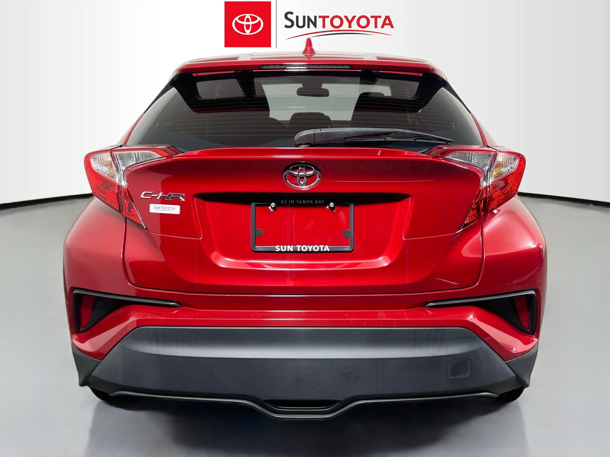 Used 2021 Toyota C-HR XLE FWD image 5