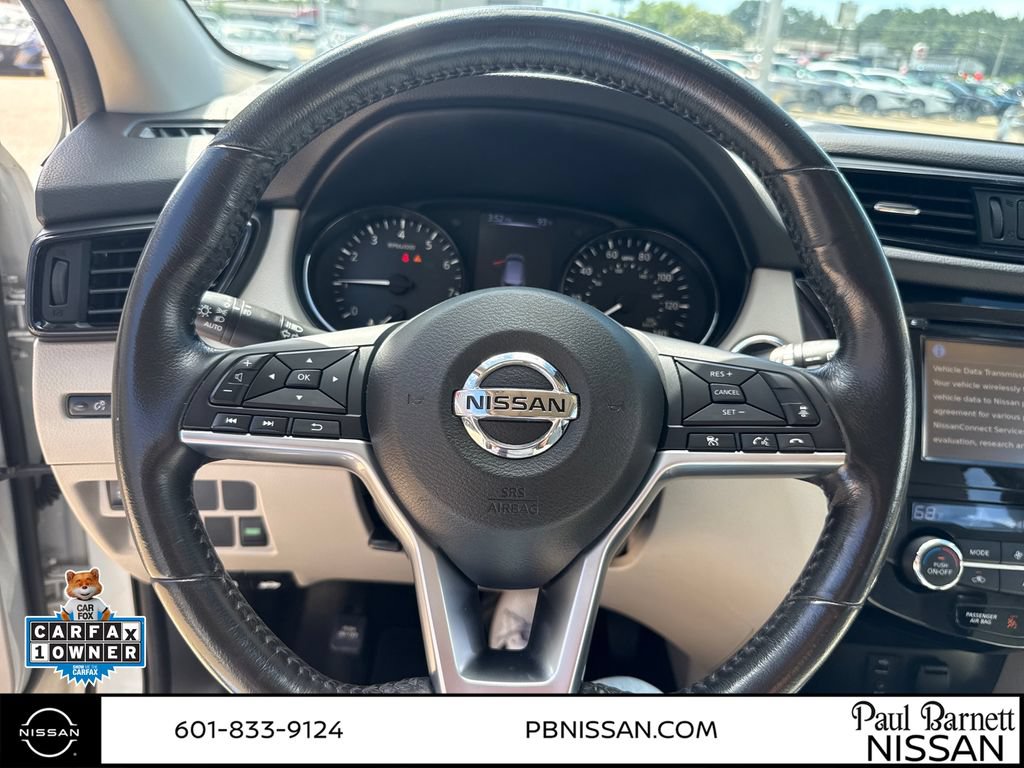 Used 2018 Nissan Rogue Sport SL w/ SL Premium Package FWD image 18