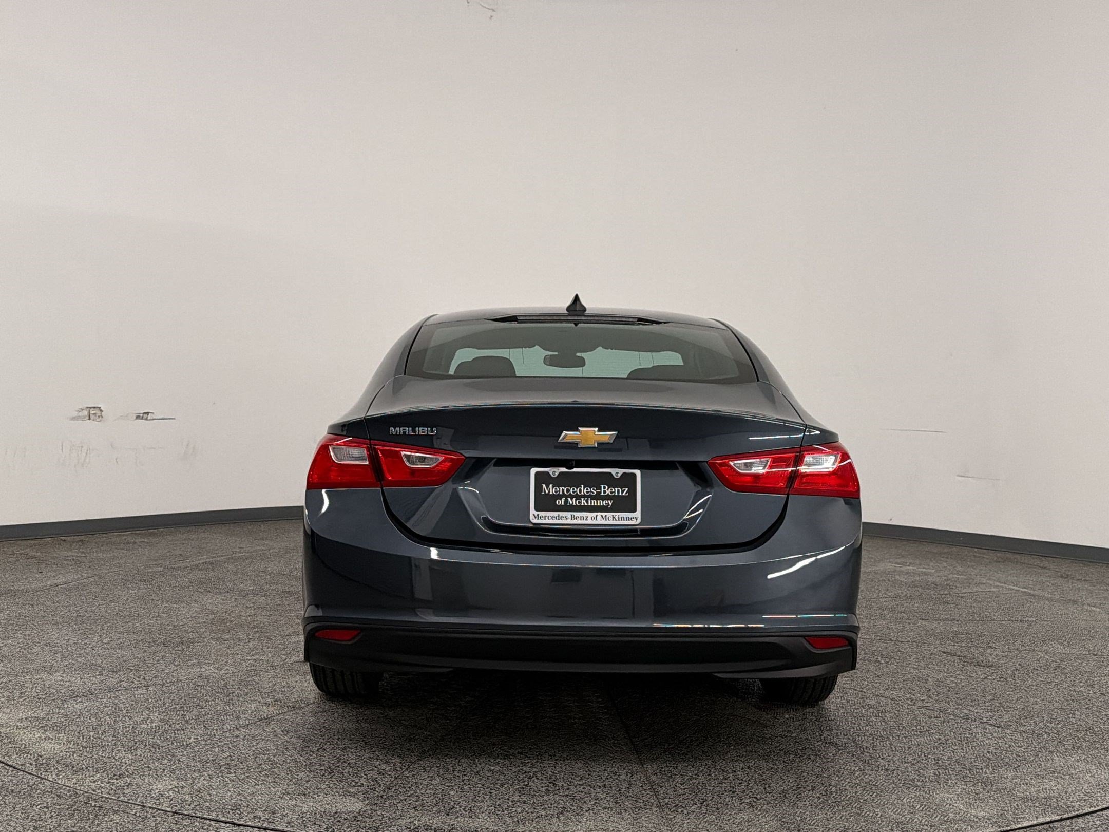 Used 2020 Chevrolet Malibu LS FWD image 9