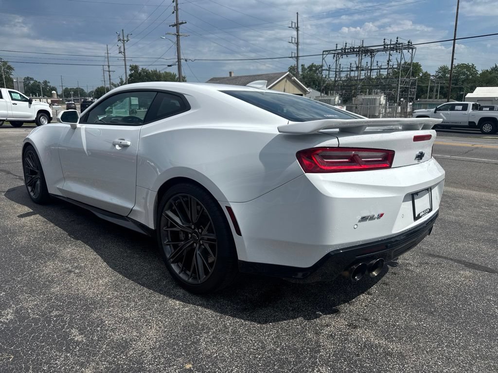Used 2018 Chevrolet Camaro ZL1 RWD image 17