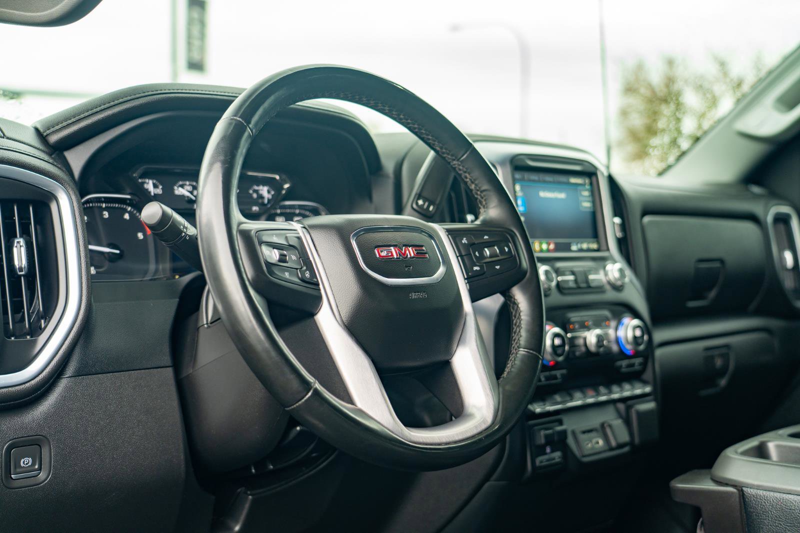 Used 2023 GMC Sierra 3500 SLE w/ SLE Value Package AWD/4WD image 13