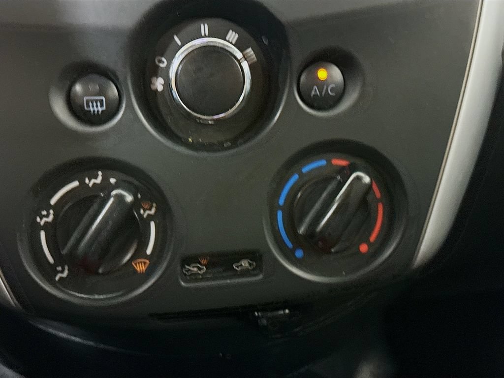 Used 2018 Nissan Versa SV FWD image 16
