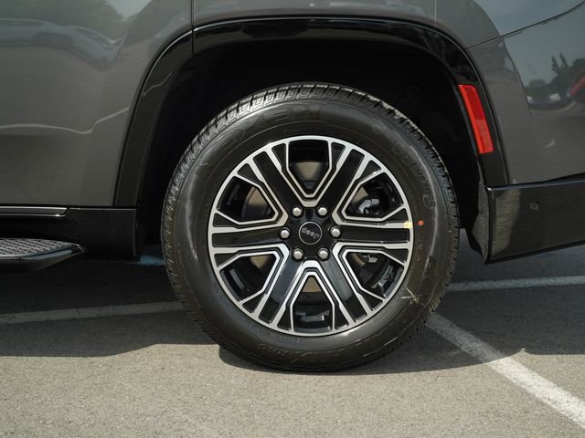 New 2026 Jeep Grand Wagoneer 4WD w/ Premium Group I image 43