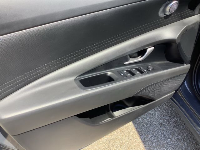Certified 2024 Hyundai Elantra Blue FWD image 15