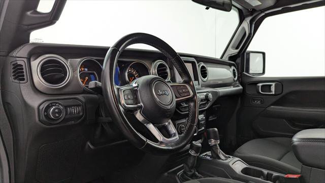 Used 2020 Jeep Gladiator Overland w/ Trailer Tow Package image 23