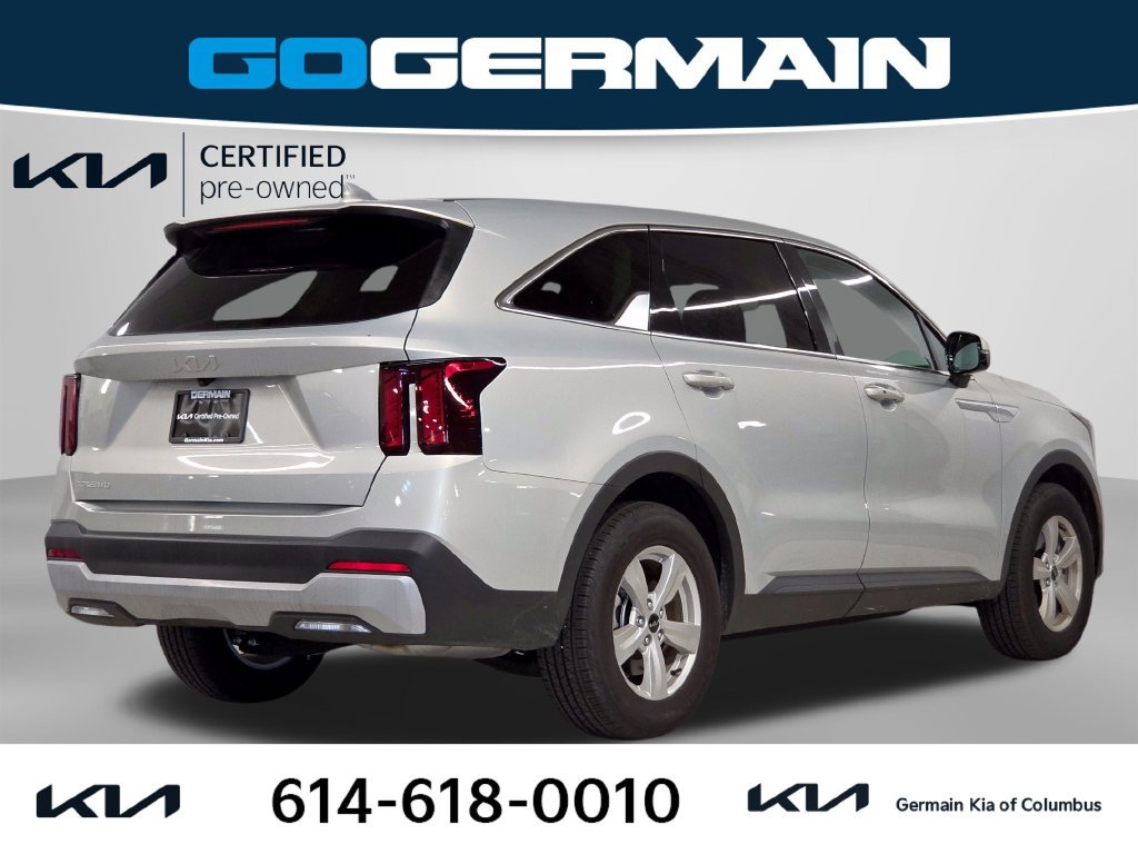 Certified 2026 Kia Sorento LX FWD image 8