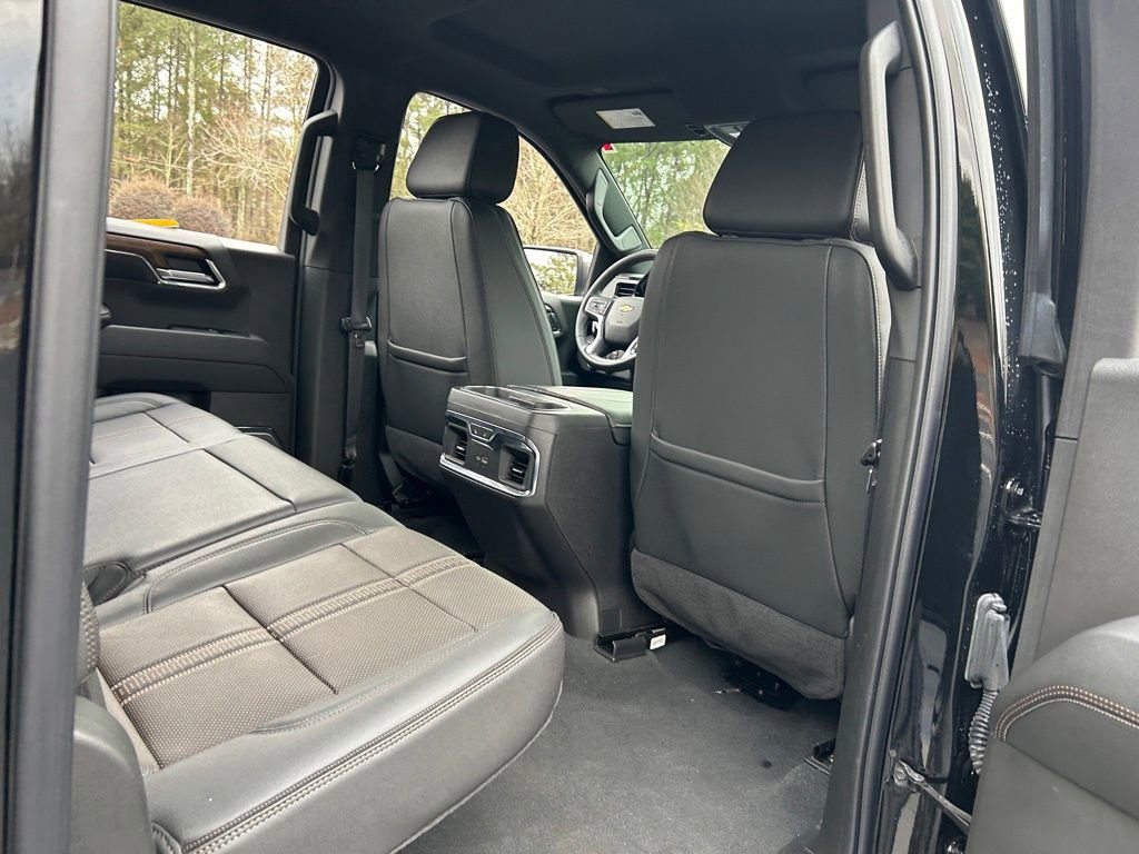 Used 2024 Chevrolet Silverado 1500 High Country image 47