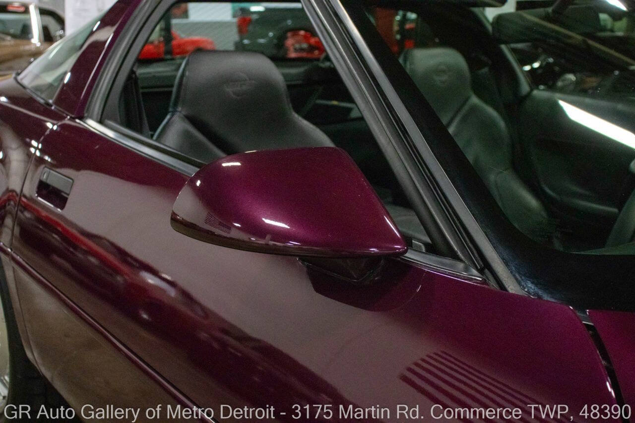 Used 1995 Chevrolet Corvette Coupe RWD image 33