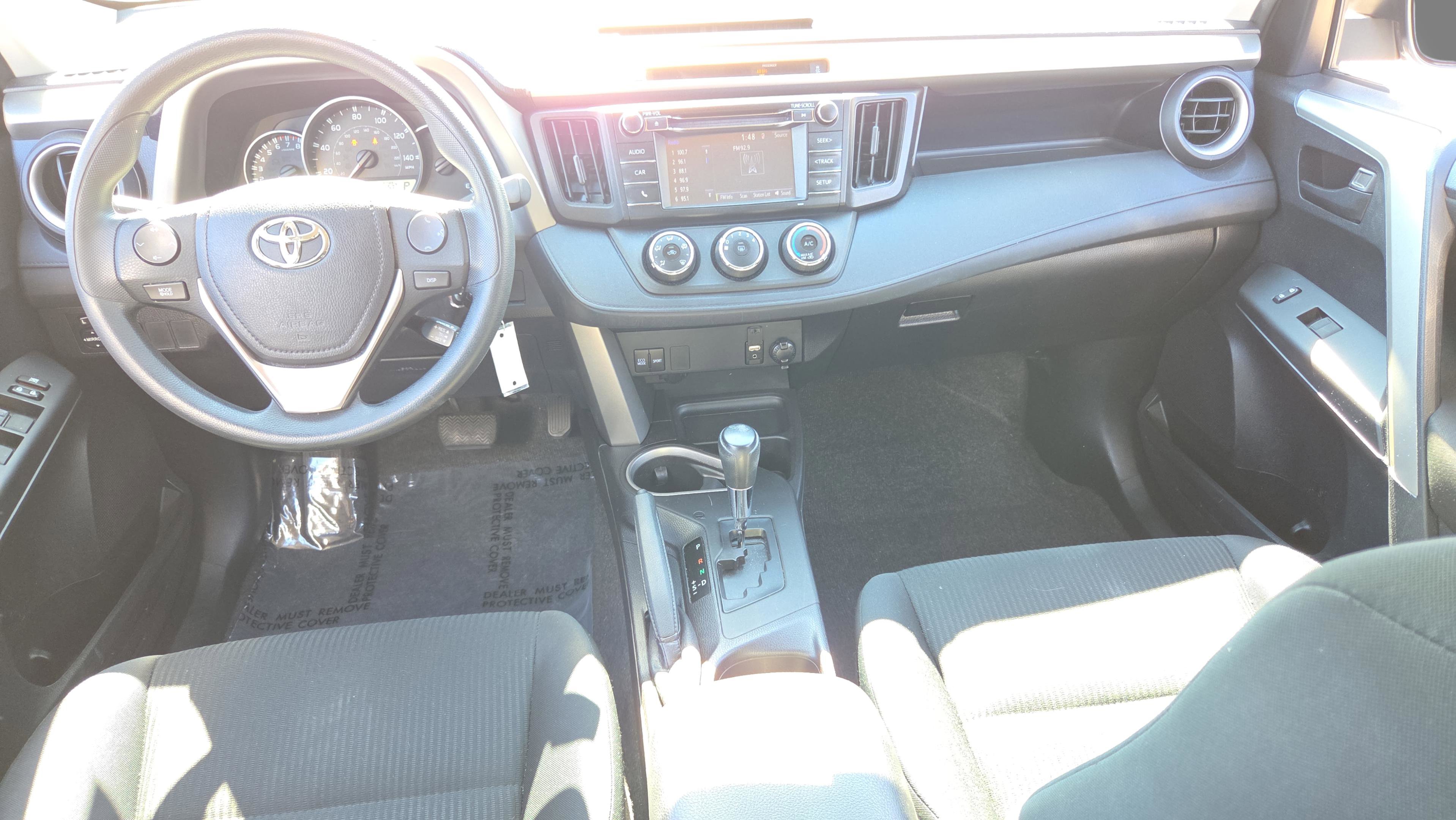 Used 2016 Toyota RAV4 LE image 15