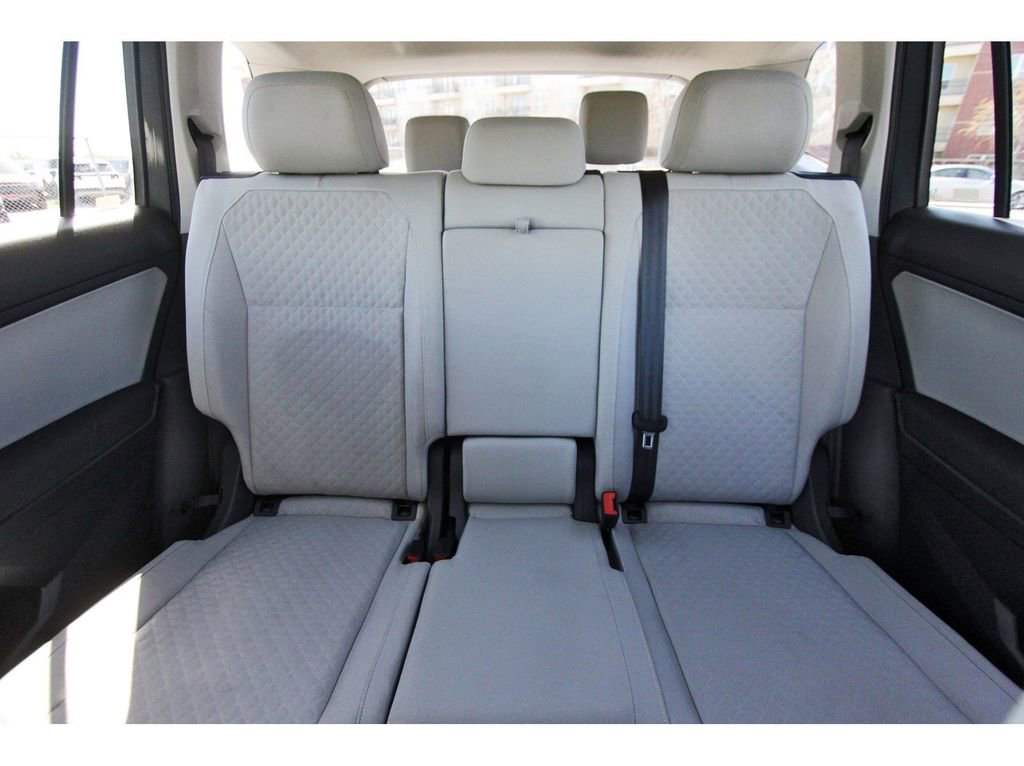 Used 2021 Volkswagen Tiguan S FWD image 17