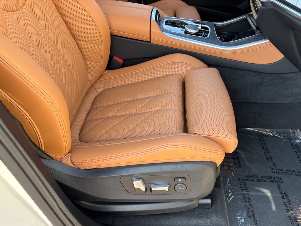 Certified 2024 BMW X5 xDrive40i w/ M Sport Package AWD/4WD image 36