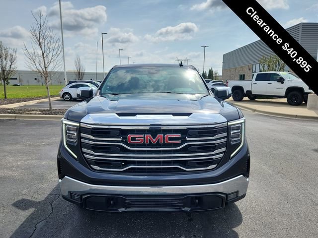 Used 2025 GMC Sierra 1500 SLT AWD/4WD image 3